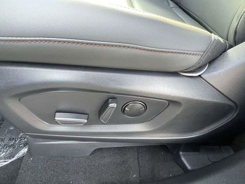 New 2026 Ford Explorer Active w/ Active Comfort Package image 15