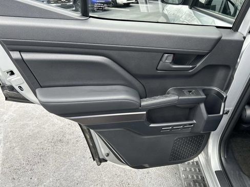 Used 2025 Toyota 4Runner SR5 image 20