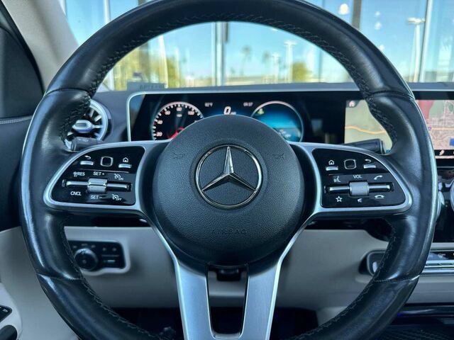Used 2021 Mercedes-Benz GLA 250 4MATIC w/ Premium Package image 26