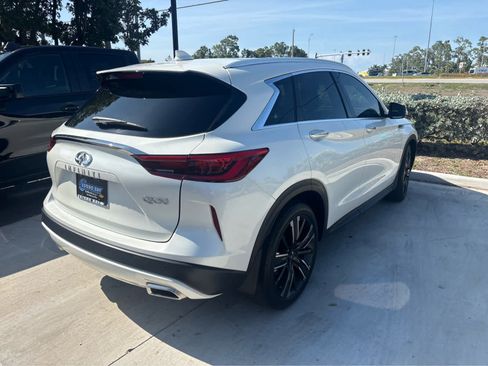 Used 2021 INFINITI QX50 Luxe w/ Appearance Package FWD image 8