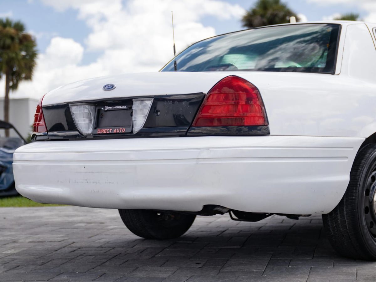 Used 2008 Ford Crown Victoria Police Interceptor RWD image 16