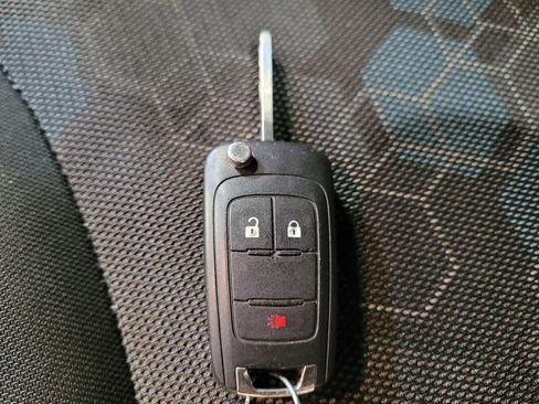 Used 2017 Chevrolet Spark LT image 32