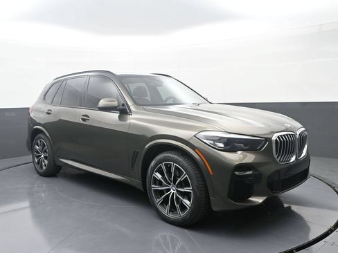 Used 2023 BMW X5 xDrive40i w/ M Sport Package AWD/4WD image 3