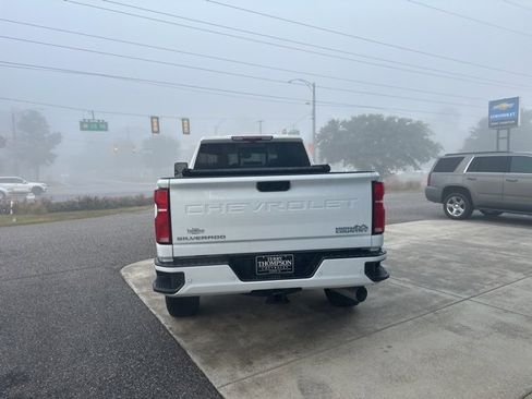 Used 2025 Chevrolet Silverado 2500 High Country w/ Technology Package image 8