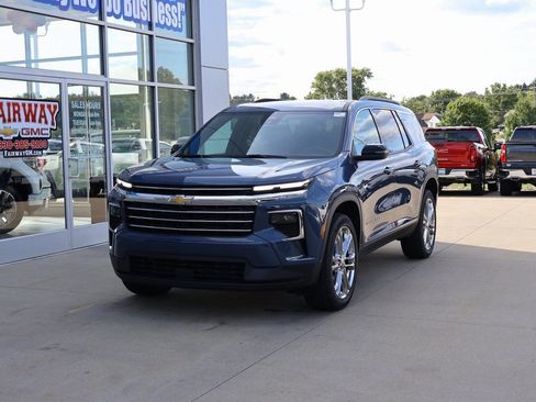 New 2026 Chevrolet Traverse LT w/ LPO, Floor Liner Package FWD image 6