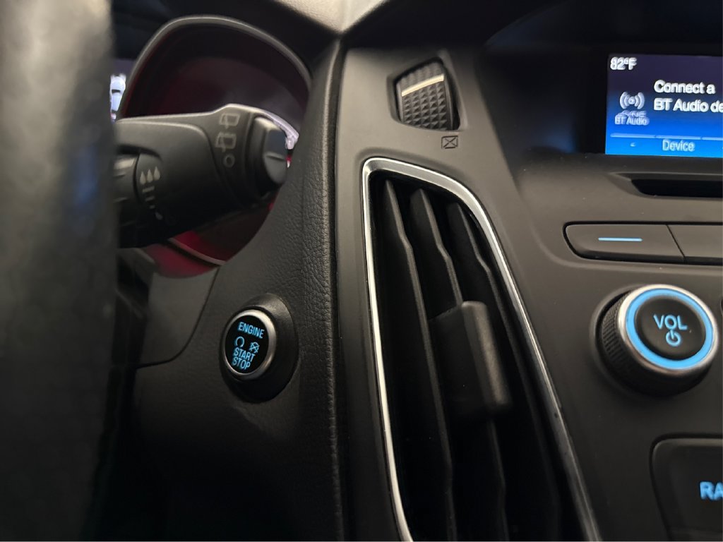 Used 2017 Ford Focus ST FWD image 39
