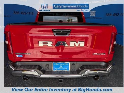 Used 2025 RAM 1500 Big Horn AWD/4WD image 7