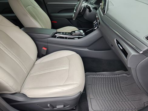 Used 2022 Hyundai Sonata Limited FWD image 16