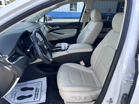 Used 2023 Buick Enclave Essence w/ Experience Buick Package image 10