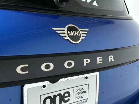 New 2026 MINI Cooper 2-Door Hardtop FWD image 24