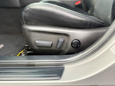 Used 2014 Toyota Camry SE image 11