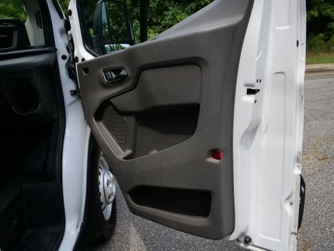 Used 2022 Ford Transit 350 148 High Roof AWD image 29
