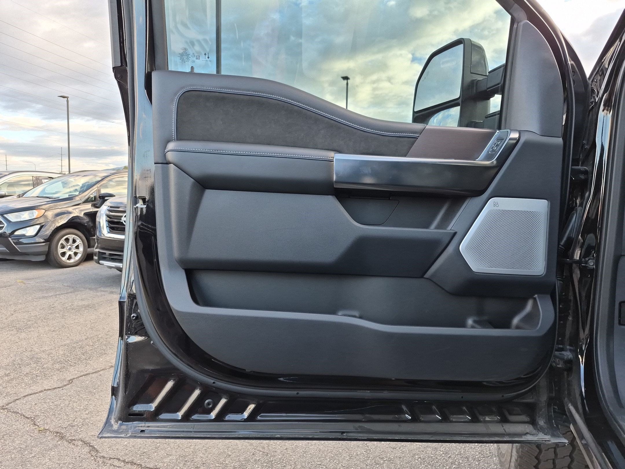 Used 2026 Ford F350 Platinum AWD/4WD image 14