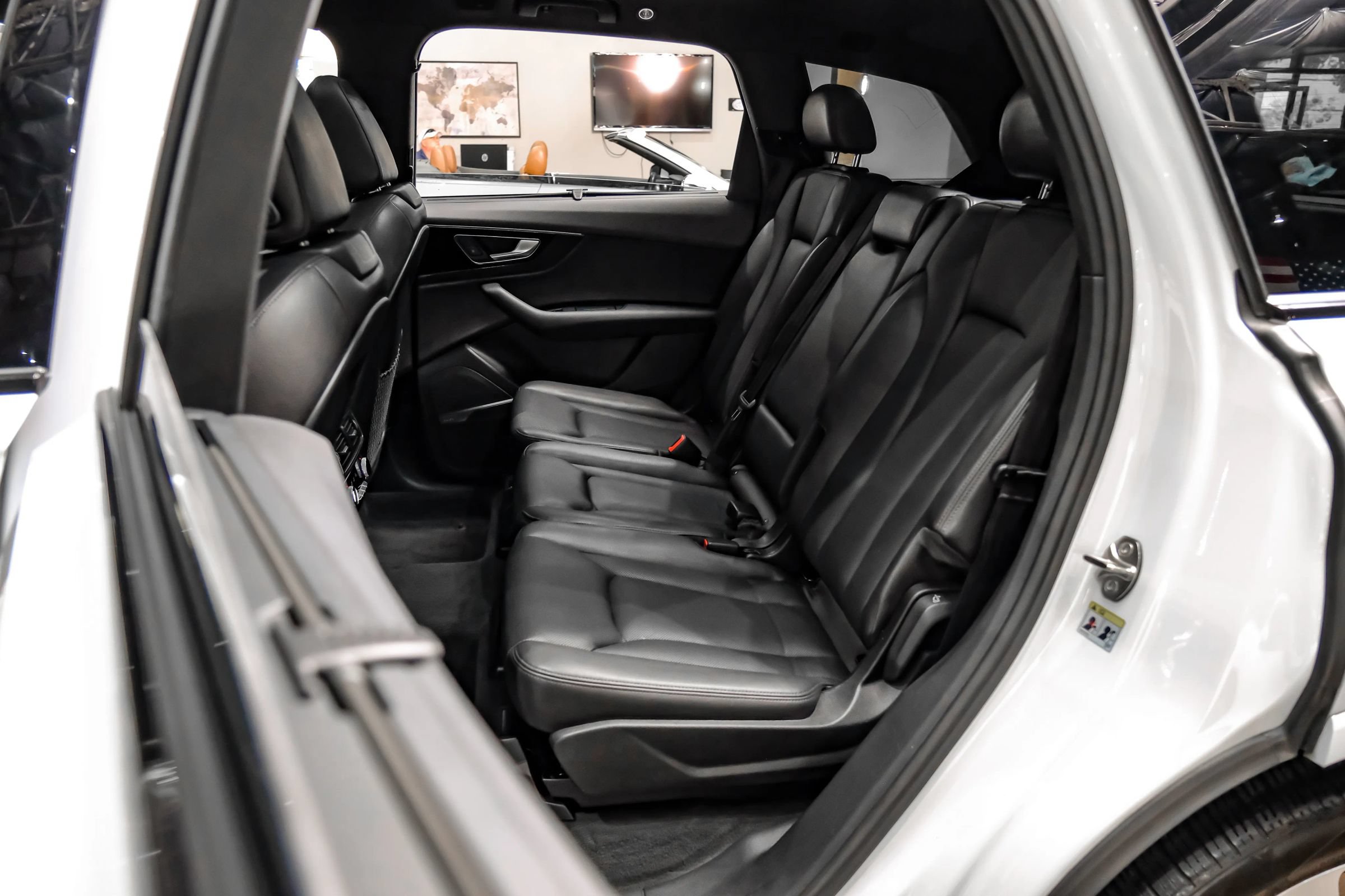 Used 2019 Audi Q7 3.0T Prestige AWD/4WD image 45