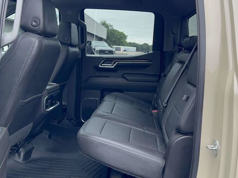 Used 2022 GMC Sierra 1500 Elevation w/ Elevation Premium Package AWD/4WD image 20