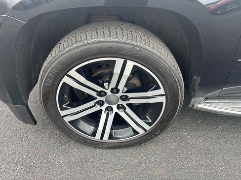 Used 2015 Chevrolet Suburban LTZ AWD/4WD image 25