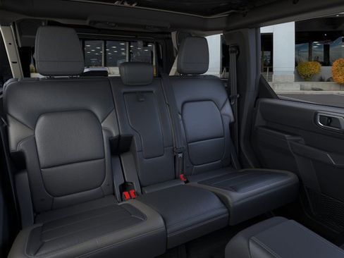 New 2026 Ford Bronco Outer Banks w/ Sasquatch Package AWD/4WD image 11