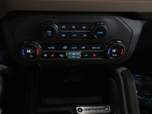 New 2024 Ford Bronco Outer Banks AWD/4WD image 32