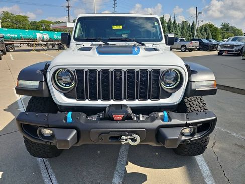 Used 2024 Jeep Wrangler Unlimited Rubicon 4xe AWD/4WD image 6