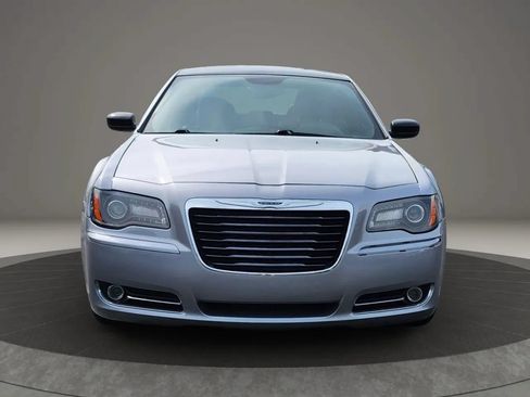 Used 2013 Chrysler 300 S AWD/4WD image 8