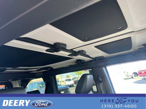 New 2025 Ford Bronco Badlands image 50