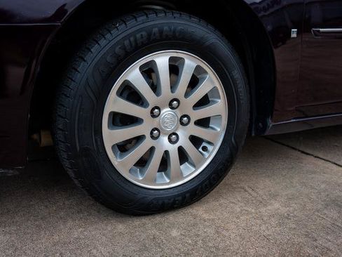 Used 2008 Buick Lucerne CX FWD image 14