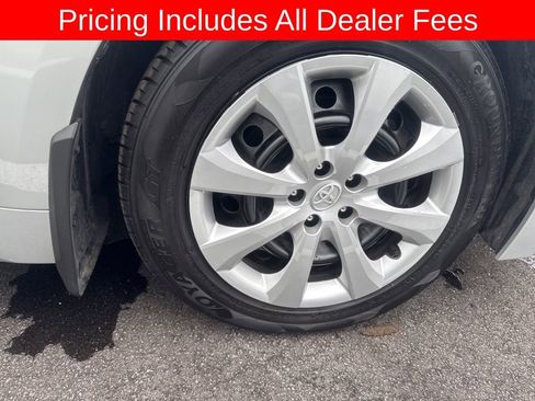Used 2025 Toyota Corolla LE FWD image 9