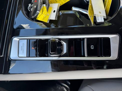 New 2025 Volkswagen Atlas SEL image 18