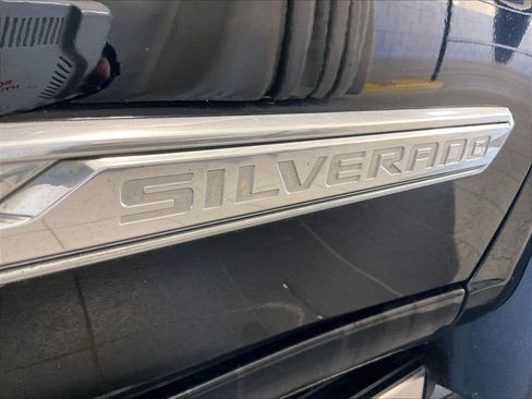 Used 2025 Chevrolet Silverado 1500 High Country w/ Technology Package AWD/4WD image 29