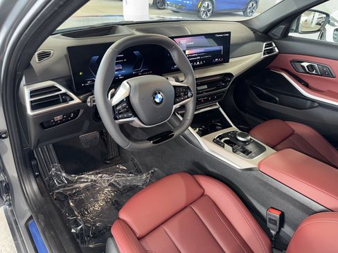 Used 2025 BMW 330i Sedan w/ Premium Package RWD image 20