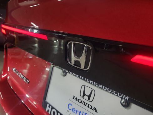 Certified 2025 Honda Accord SE image 7