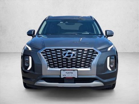 Used 2021 Hyundai Palisade Limited w/ Winter Package AWD/4WD image 2
