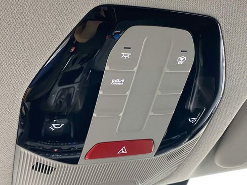 New 2026 Kia K4 FWD image 31