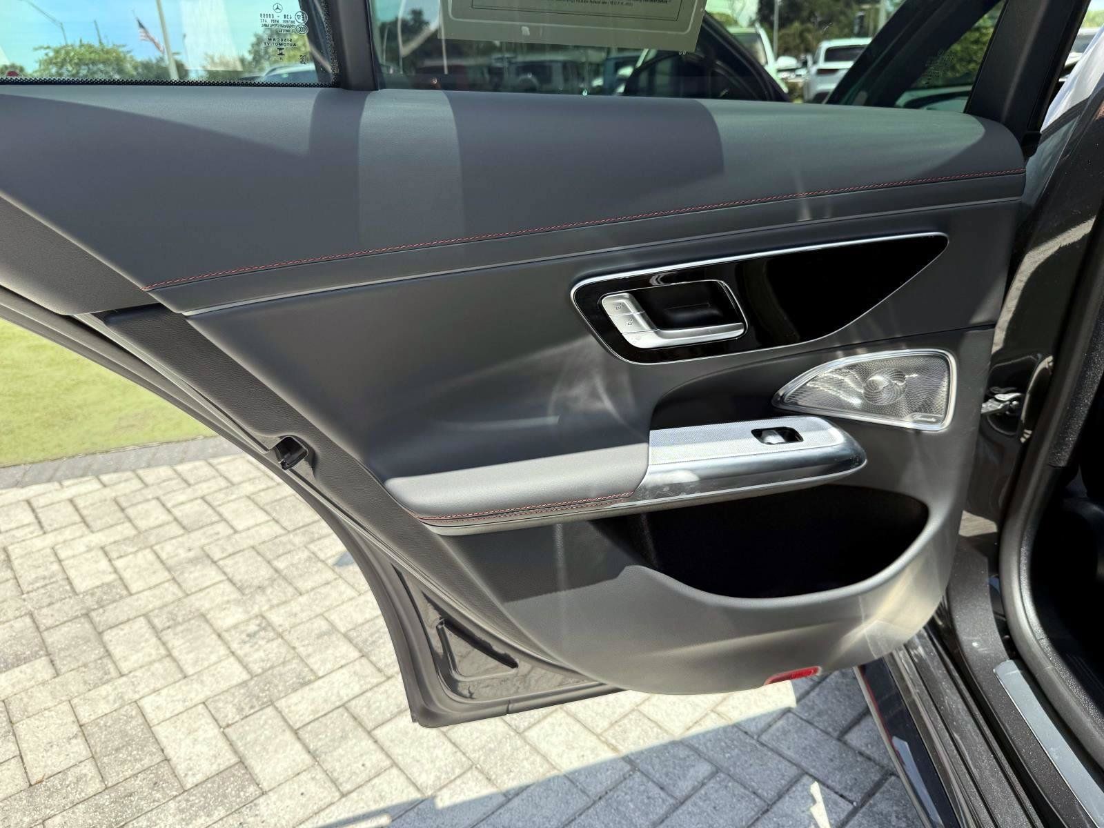 Certified 2026 Mercedes-Benz E 53 AMG e 4MATIC Sedan image 11