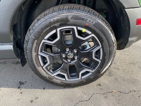 New 2025 Ford Bronco Sport Outer Banks image 32