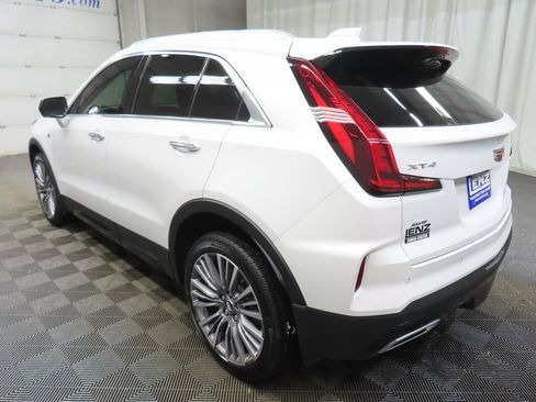Used 2025 Cadillac XT4 Premium Luxury AWD/4WD image 6
