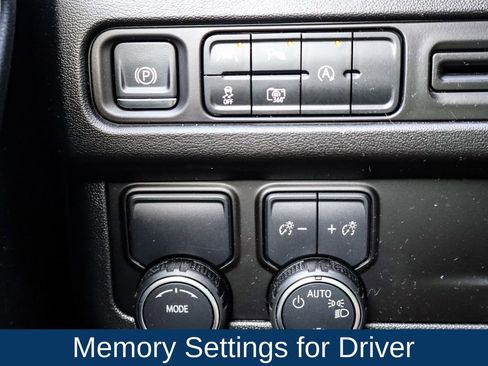 Used 2024 Chevrolet Tahoe LT w/ LT Signature Plus Package image 25