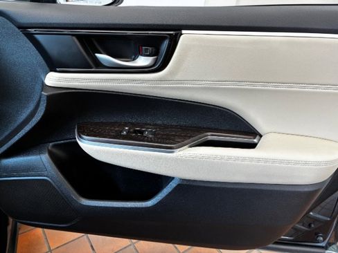 Used 2018 Honda Clarity Plug-In Hybrid image 30