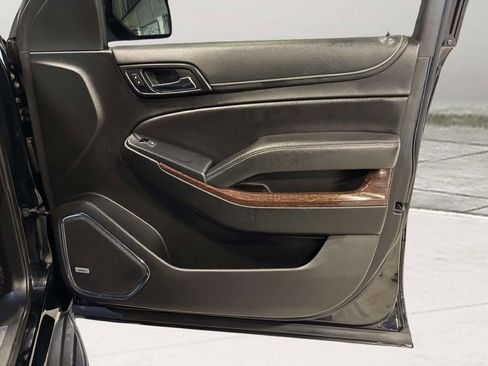 Used 2019 GMC Yukon SLT AWD/4WD image 29