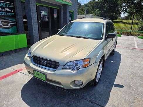 Used 2007 Subaru Outback 2.5i AWD/4WD image 3