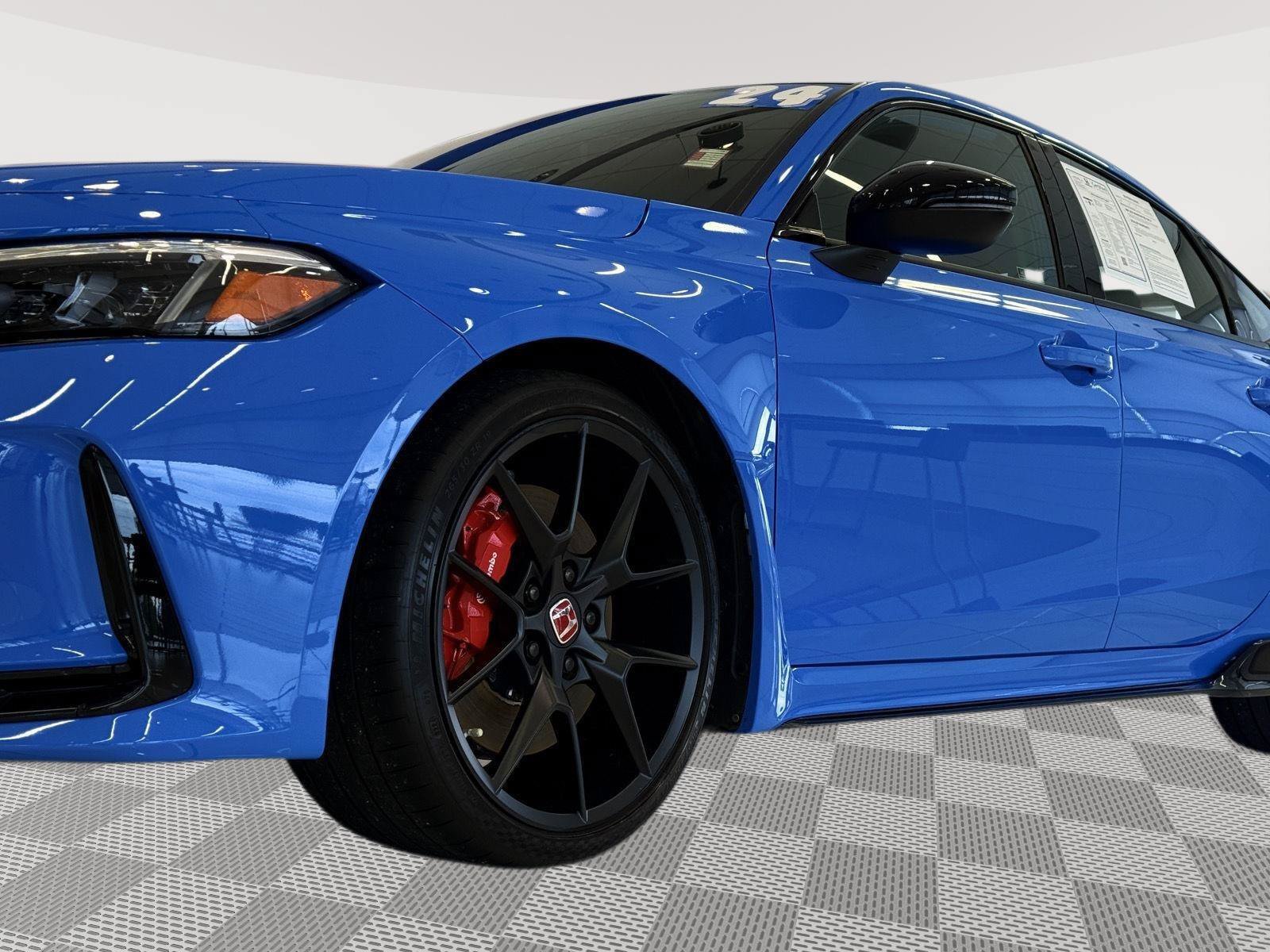 Used 2024 Honda Civic Type R image 2