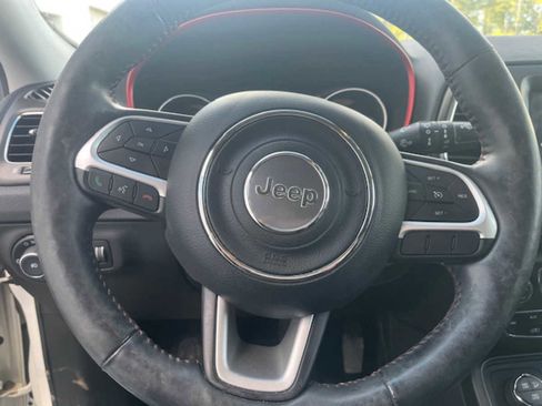 Used 2019 Jeep Compass Trailhawk w/ Cold Weather Group image 10