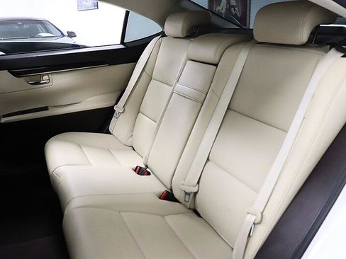 Used 2017 Lexus ES 350 w/ Premium Package FWD image 17