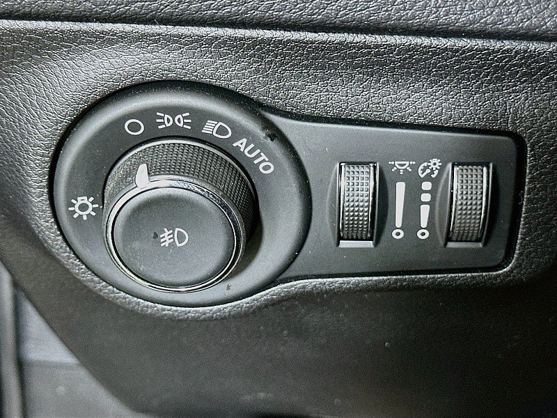 Used 2020 Jeep Compass Limited AWD/4WD image 10