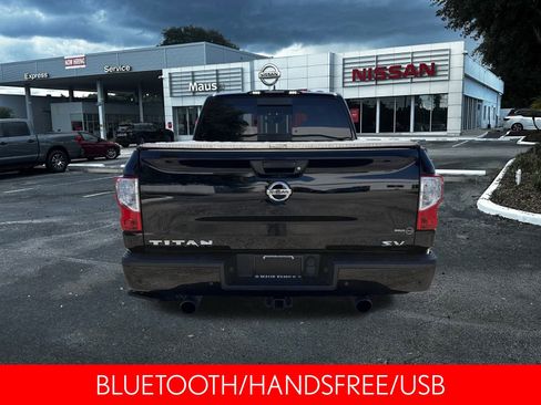 Used 2022 Nissan Titan SV w/ Accessory Utility Package image 5