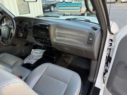 Used 2010 Ford Ranger XL image 8