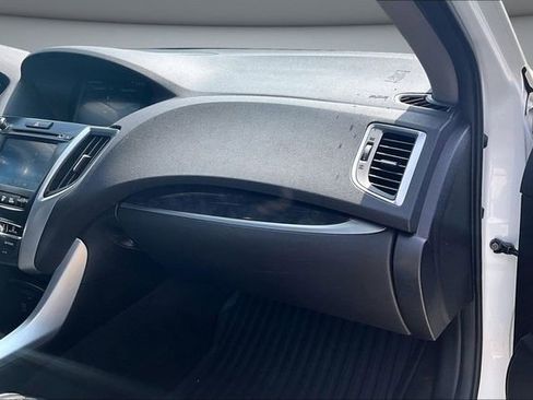 Used 2018 Acura TLX V6 w/ Technology Package FWD image 25