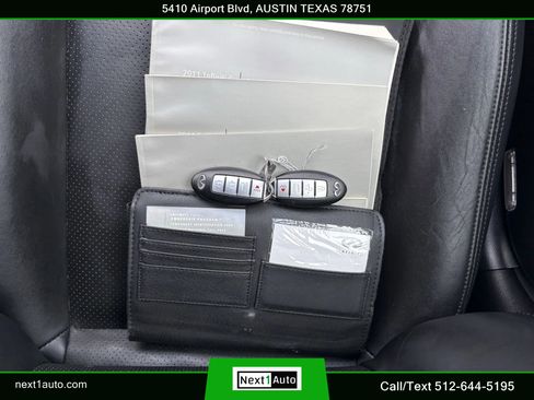 Used 2011 INFINITI G37 Journey w/ Premium Pkg image 32