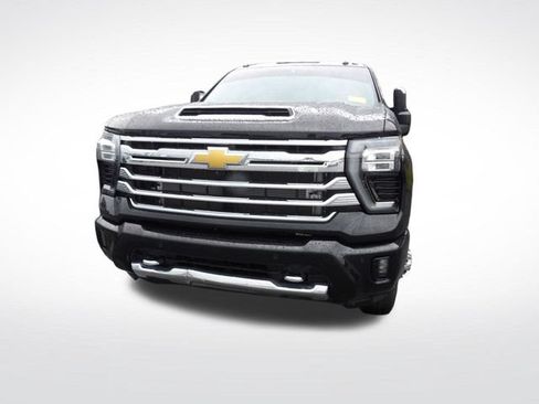 Used 2025 Chevrolet Silverado 3500 High Country w/ High Country Premium Package AWD/4WD image 6