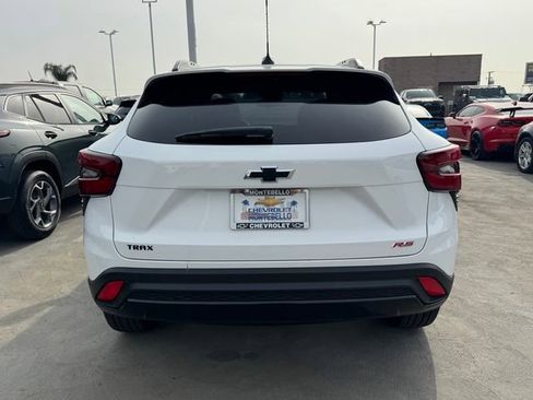 New 2026 Chevrolet Trax RS w/ Sunroof Package image 5